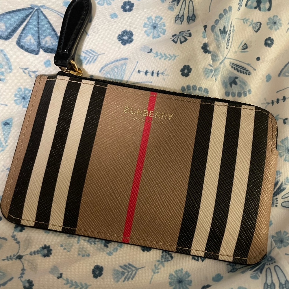 Burberry coin purse